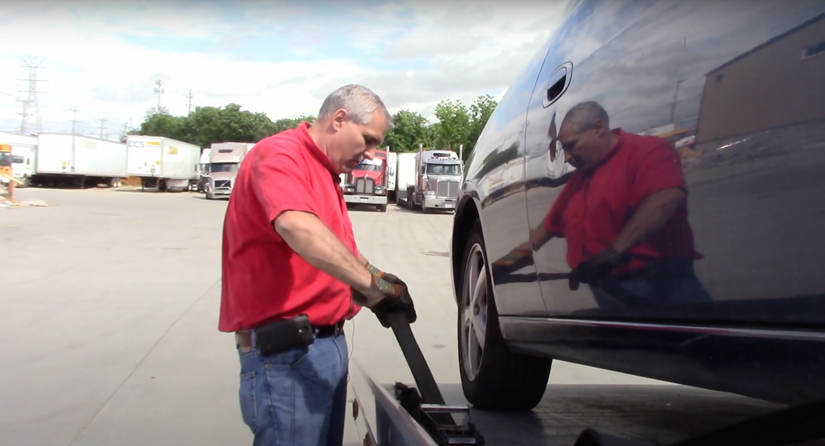 Off-Loading a Low Car – Smith's Towing